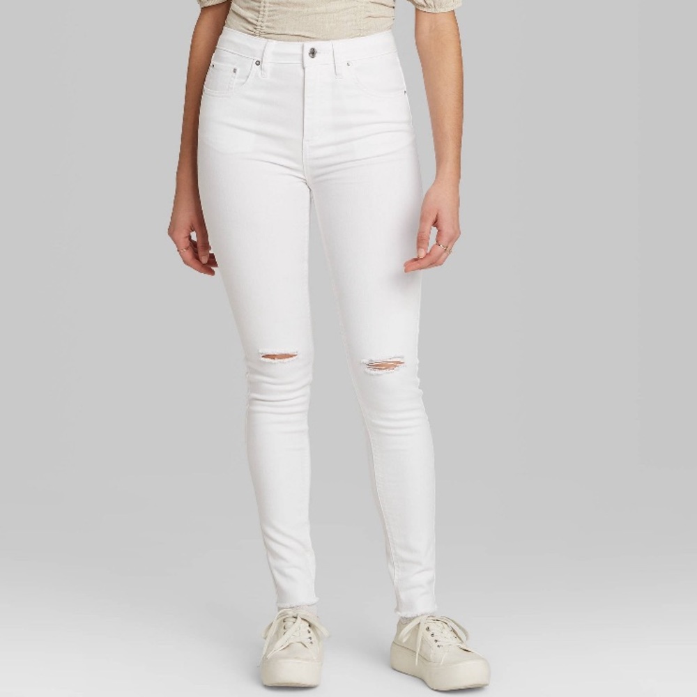 White skinny jeans